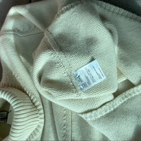 Toteme brand new white wool cashmere sweater - Picture 12 of 12